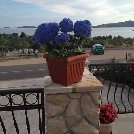 شقة Pilic Ljiljana