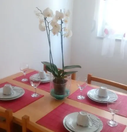 Pilic Ljiljana Brodarica (Sibenik-Knin)